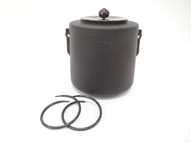 糸目　筒釜(釜釻付)